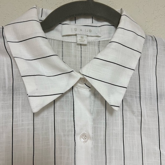 Classic White Striped women’s button down eri + Ali for Anthropologie - Picture 3 of 7